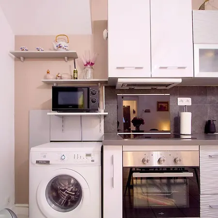 Apartment Hypercentre - Super En Rdc, Intendance Luxury Host