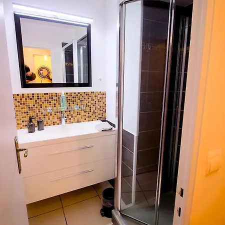 Apartment Hypercentre - Super En Rdc, Intendance Luxury Host